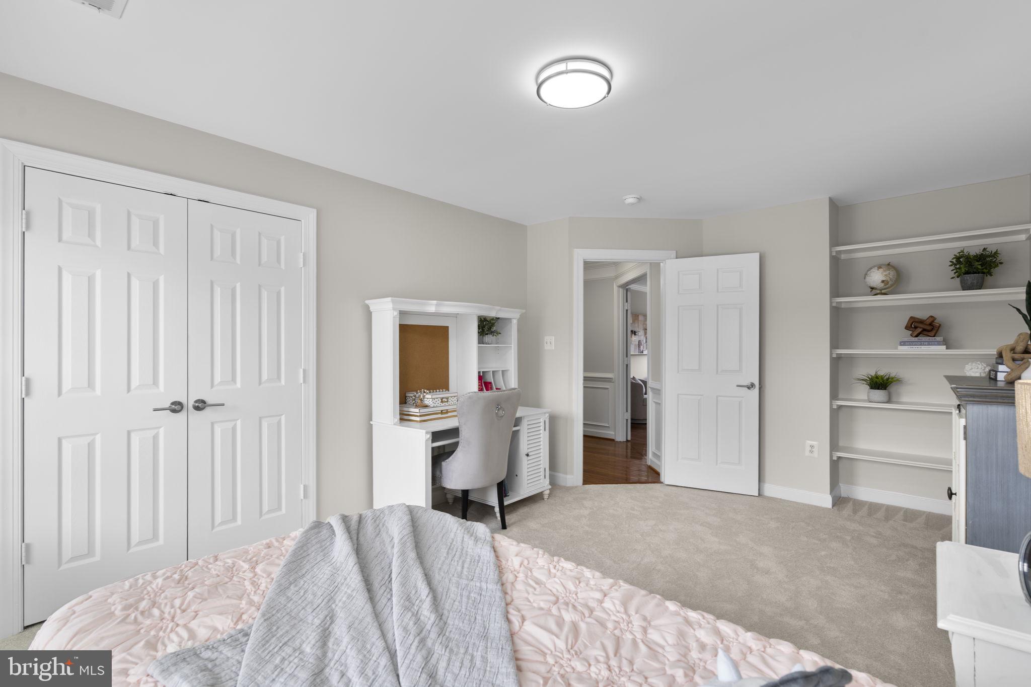 GREAT FALLS CHASE - Residential