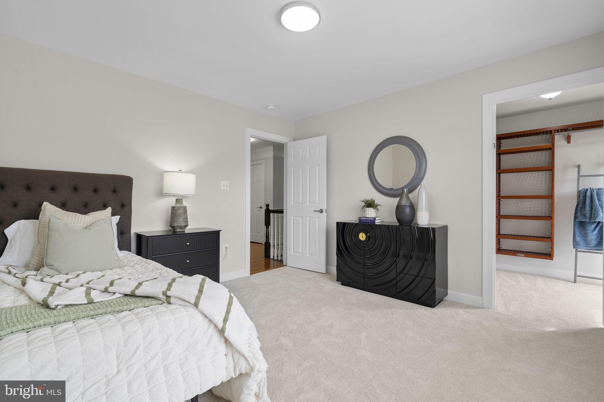 GREAT FALLS CHASE - Residential