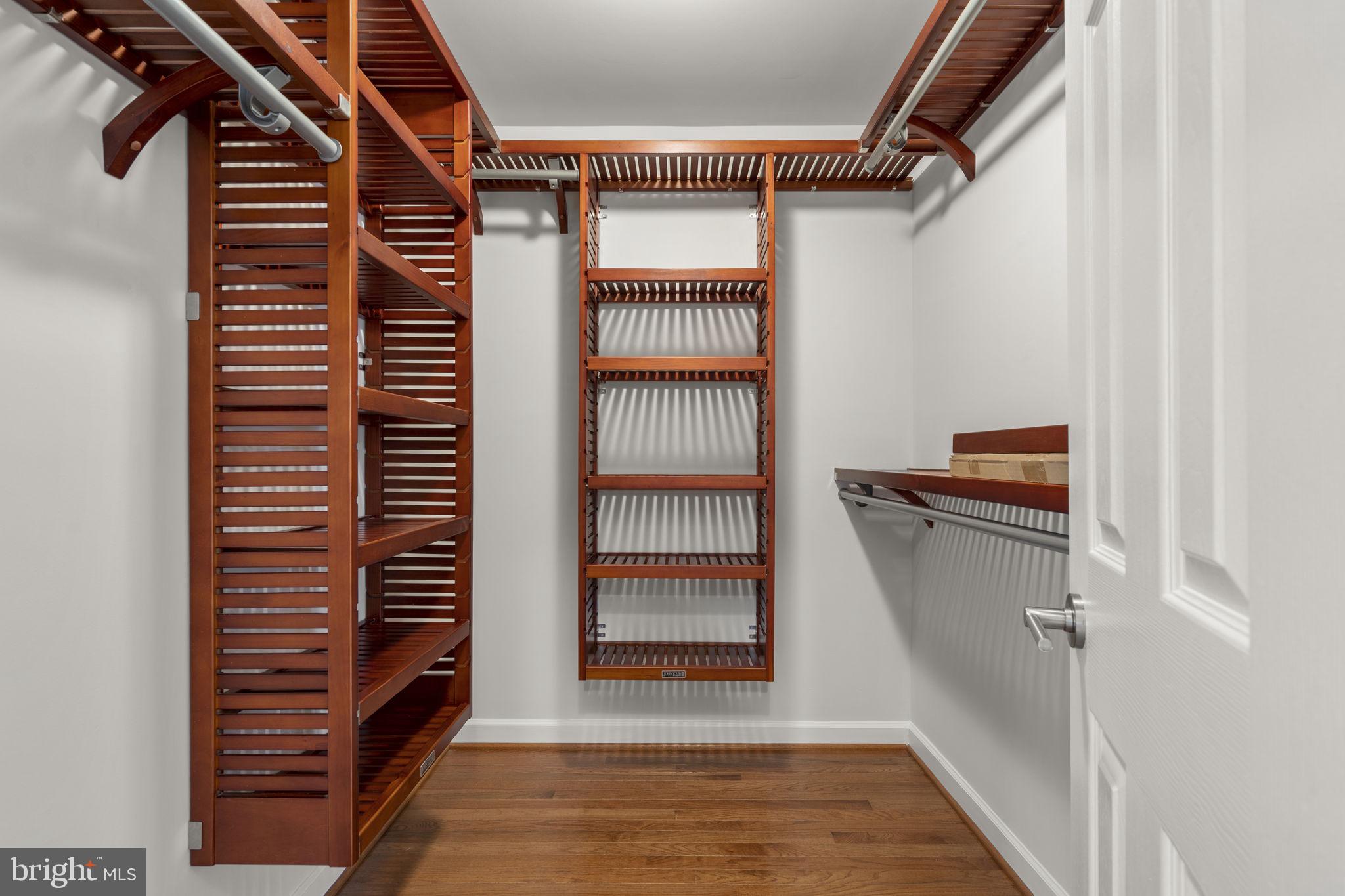 GREAT FALLS CHASE - Residential