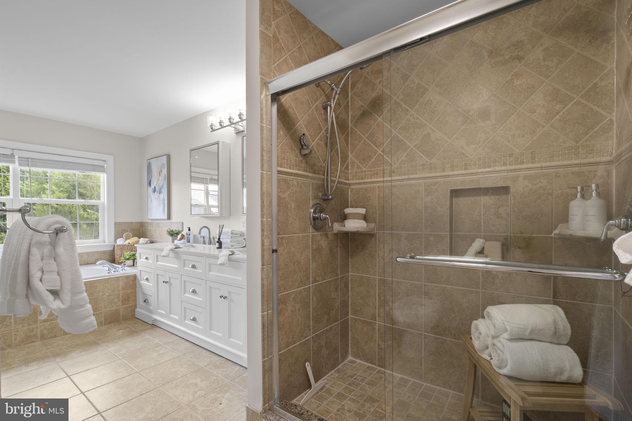 GREAT FALLS CHASE - Residential