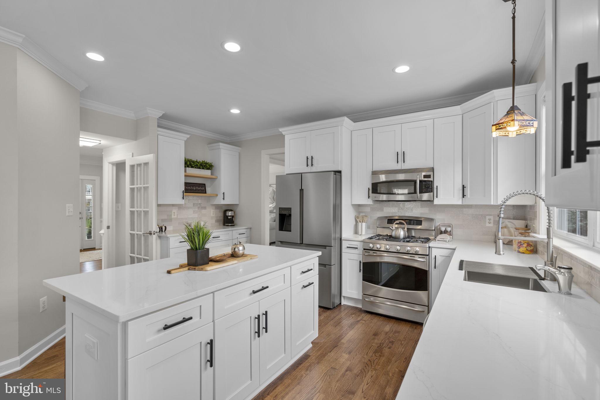 GREAT FALLS CHASE - Residential