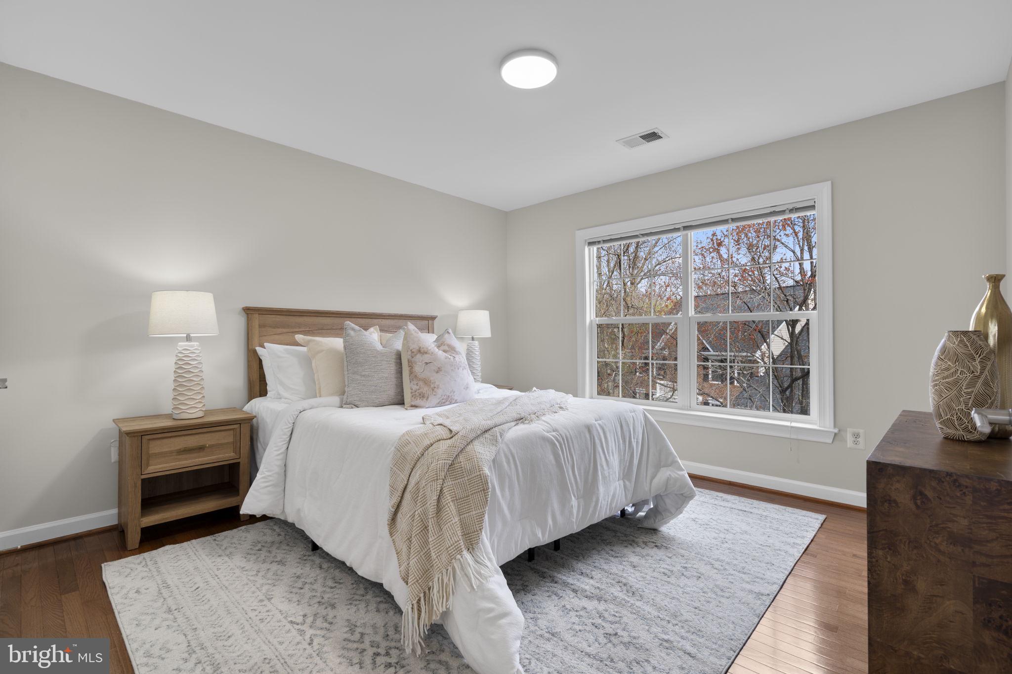 GREAT FALLS CHASE - Residential