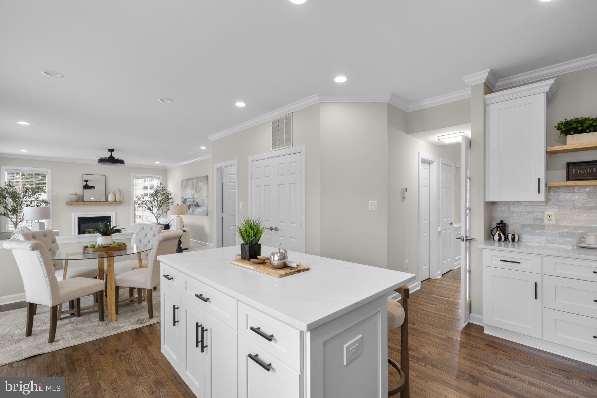 GREAT FALLS CHASE - Residential