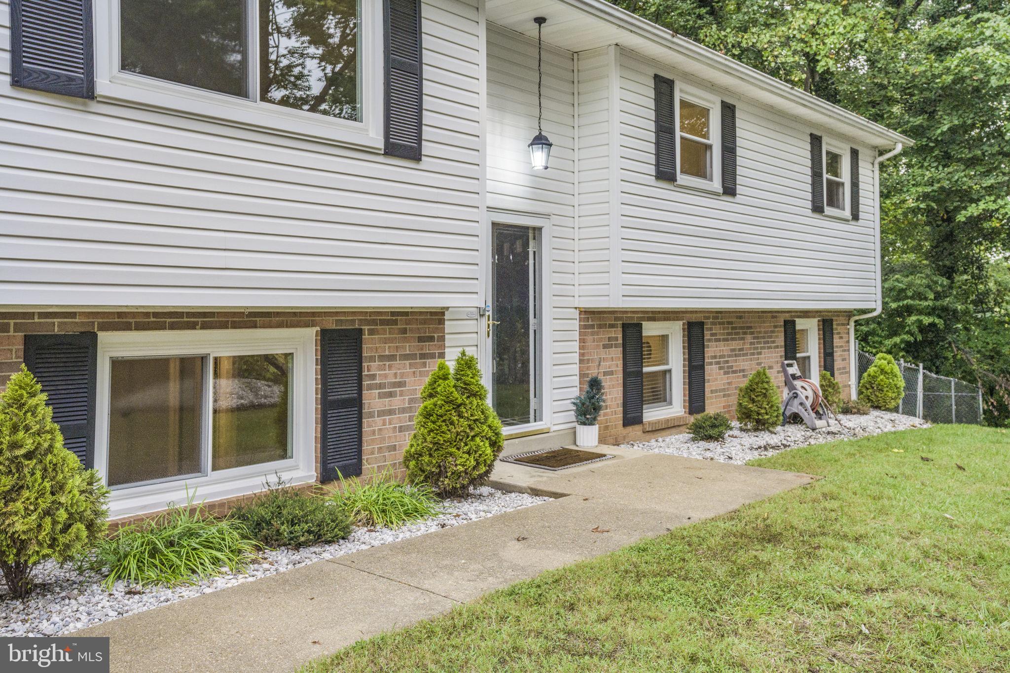 NEWTOWN VILLAGE SUB - Residential