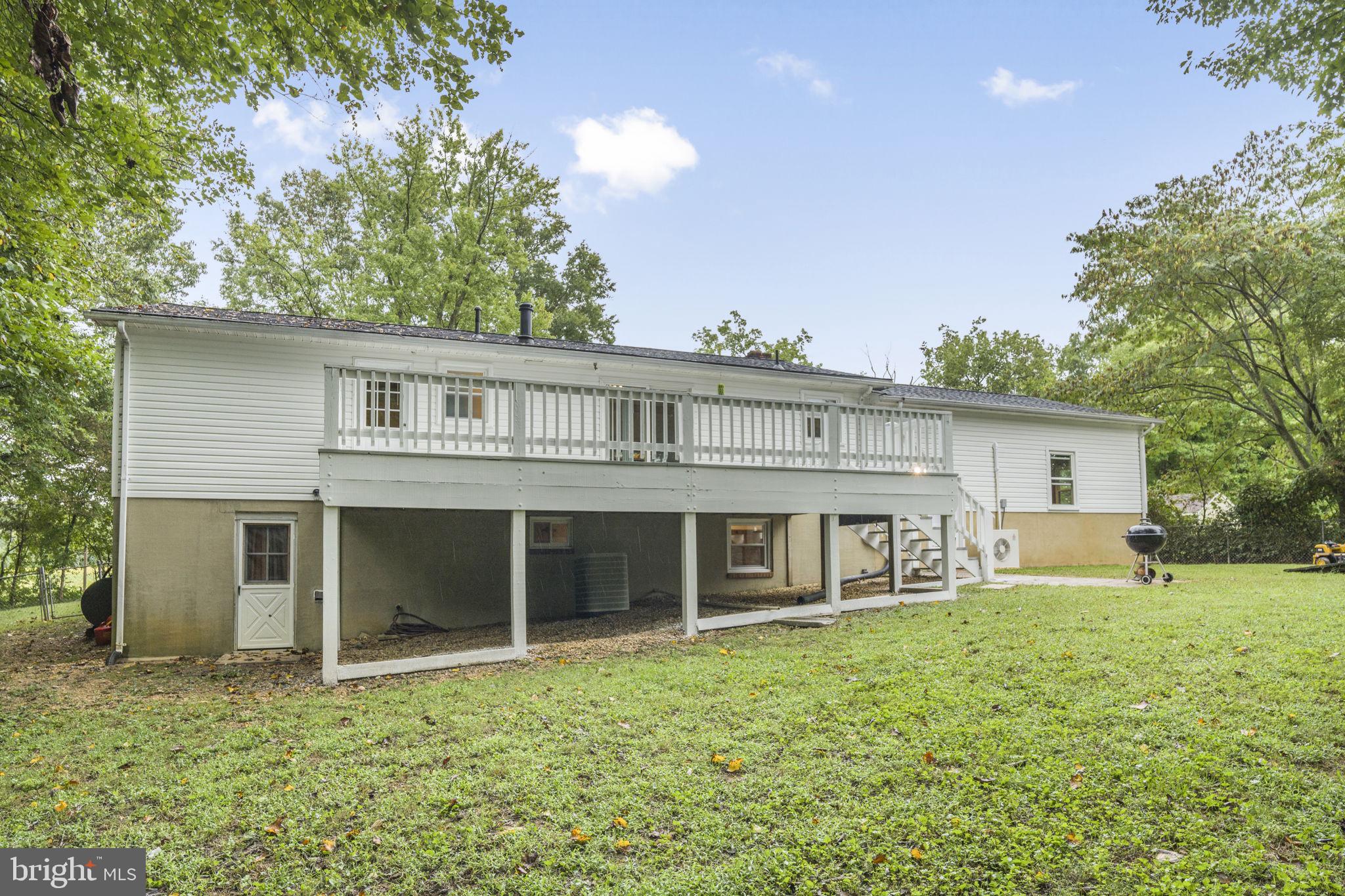 NEWTOWN VILLAGE SUB - Residential