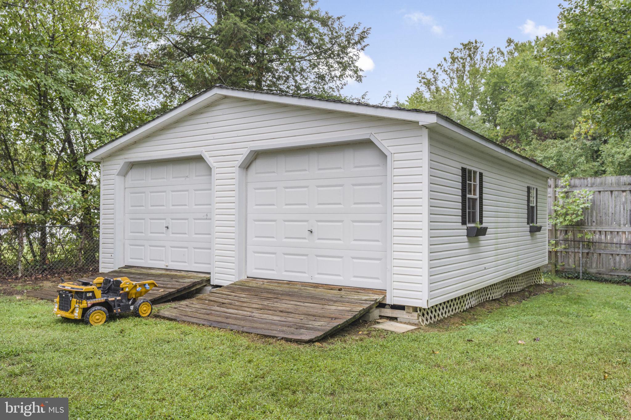 NEWTOWN VILLAGE SUB - Residential