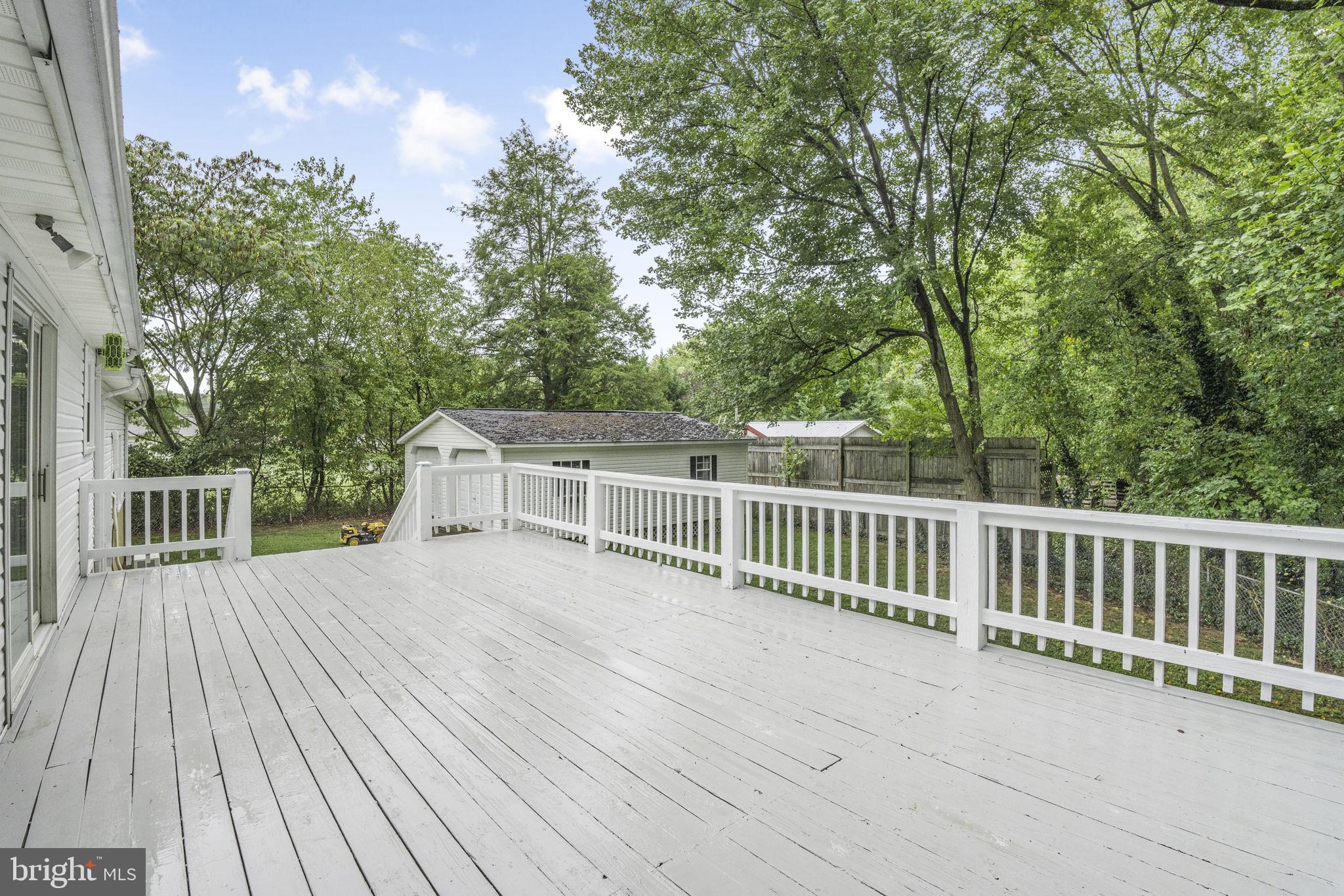 NEWTOWN VILLAGE SUB - Residential