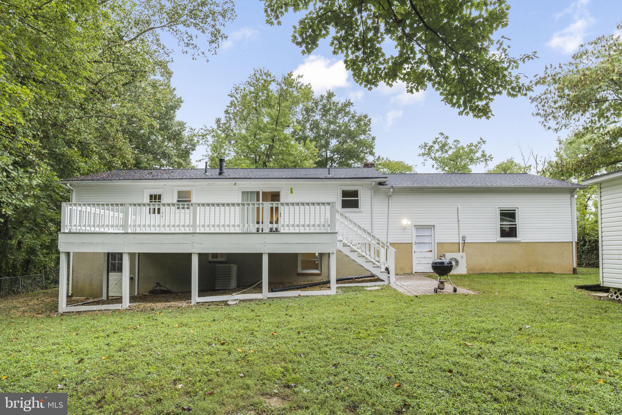 NEWTOWN VILLAGE SUB - Residential