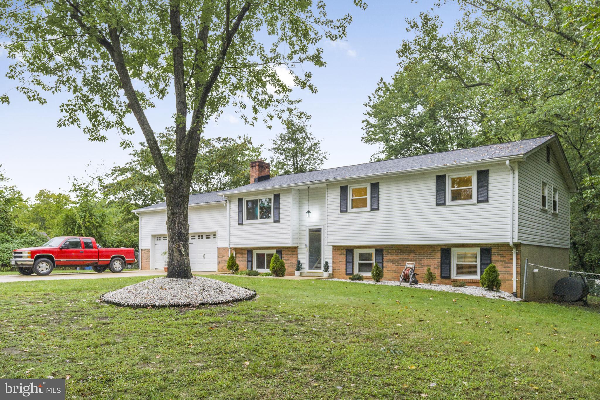 NEWTOWN VILLAGE SUB - Residential