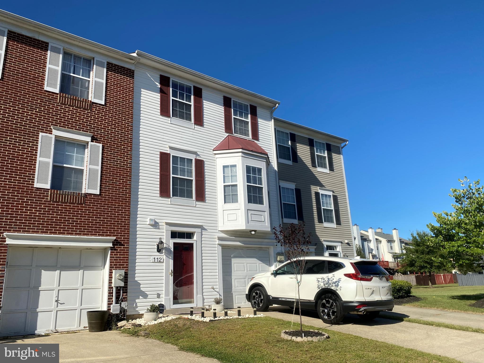 Stunning 3 BR/3 BA Townhome in Odenton! From the beautiful white exterior to the tile and hardwood flooring, this townhome is a great place to live! Step into the eat-in style kitchen which includes great cabinet space and stainless-steel appliances, including a dishwasher! The main level offers an open floor plan living room and dining area with hardwood flooring and a bow window to allow for some beautiful natural lighting. Upstairs, the master bedroom is equipped with a full bathroom that includes a shower/tub combo! Two additional bedrooms both provide great lighting and wall-to-wall carpeting. A full bathroom with a shower/tub combo is shared amongst the rooms!
Get 50% off your second full month’s rent!
HOA amenities include an outdoor pool, tennis courts, basketball courts, a clubhouse, and a fitness center!
Easy access to River Rd which has plenty of shops and eateries nearby! 5-minute drive to Ft. Meade and MARC train station!
Pets are considered on a case-by-case basis and with additional non-refundable pet fee!
Application Qualifications: Minimum monthly income 3 times the tenant’s portion of the monthly rent, acceptable rental history, acceptable credit history and acceptable criminal history. More specific information provided with the application.
All Bay Management Group residents are automatically enrolled in the Resident Benefits Package (RBP) for $39.95/month, which includes renters insurance, credit building to help boost your credit score with timely rent payments, $1M Identity Protection, HVAC air filter delivery (for applicable properties), move-in concierge service making utility connection and home service setup a breeze during your move-in, our best-in-class resident rewards program, and much more! The Resident Benefits Package is a voluntary program and may be terminated at any time, for any reason, upon thirty (30) days’ written notice. Tenants that do not upload their own renters insurance to the Tenant portal 5 days prior to move in will be automatically included in the RBP and the renters insurance program. More details upon application.