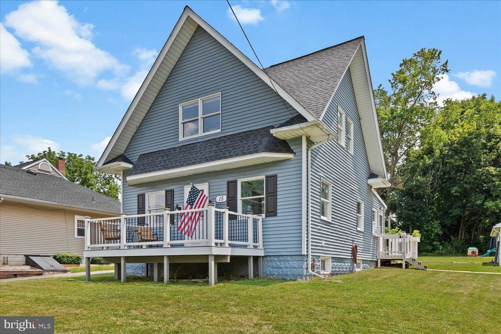 Photo of 15 S EASTLAND DR, LANCASTER, PA 17602 (MLS # PALA2037458)