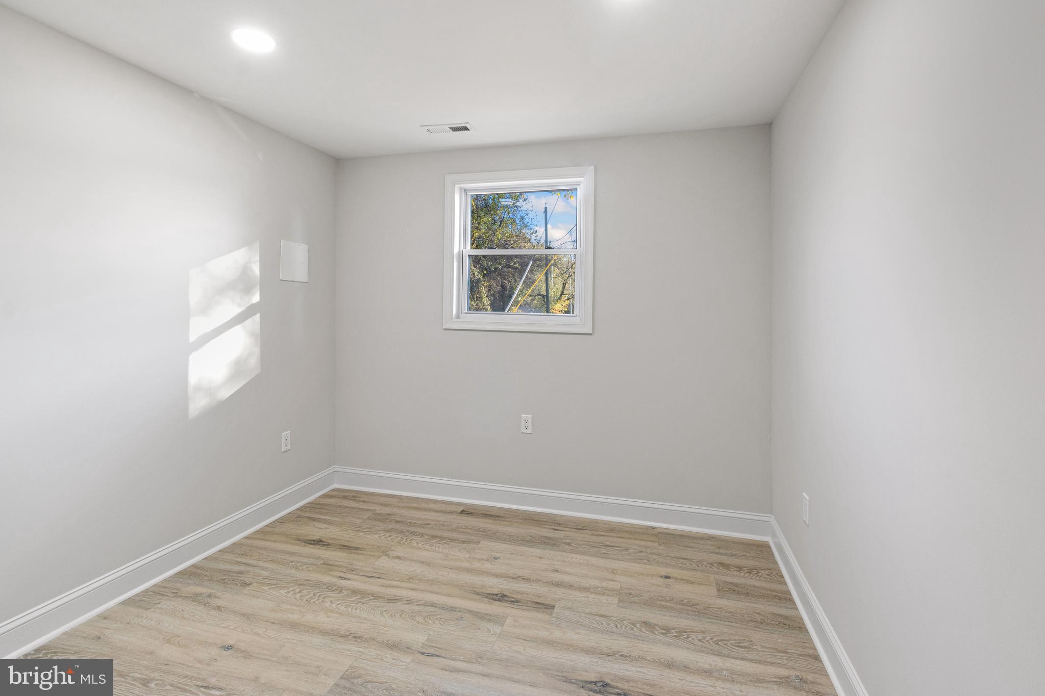 DISTRICT HEIGHTS - Residential