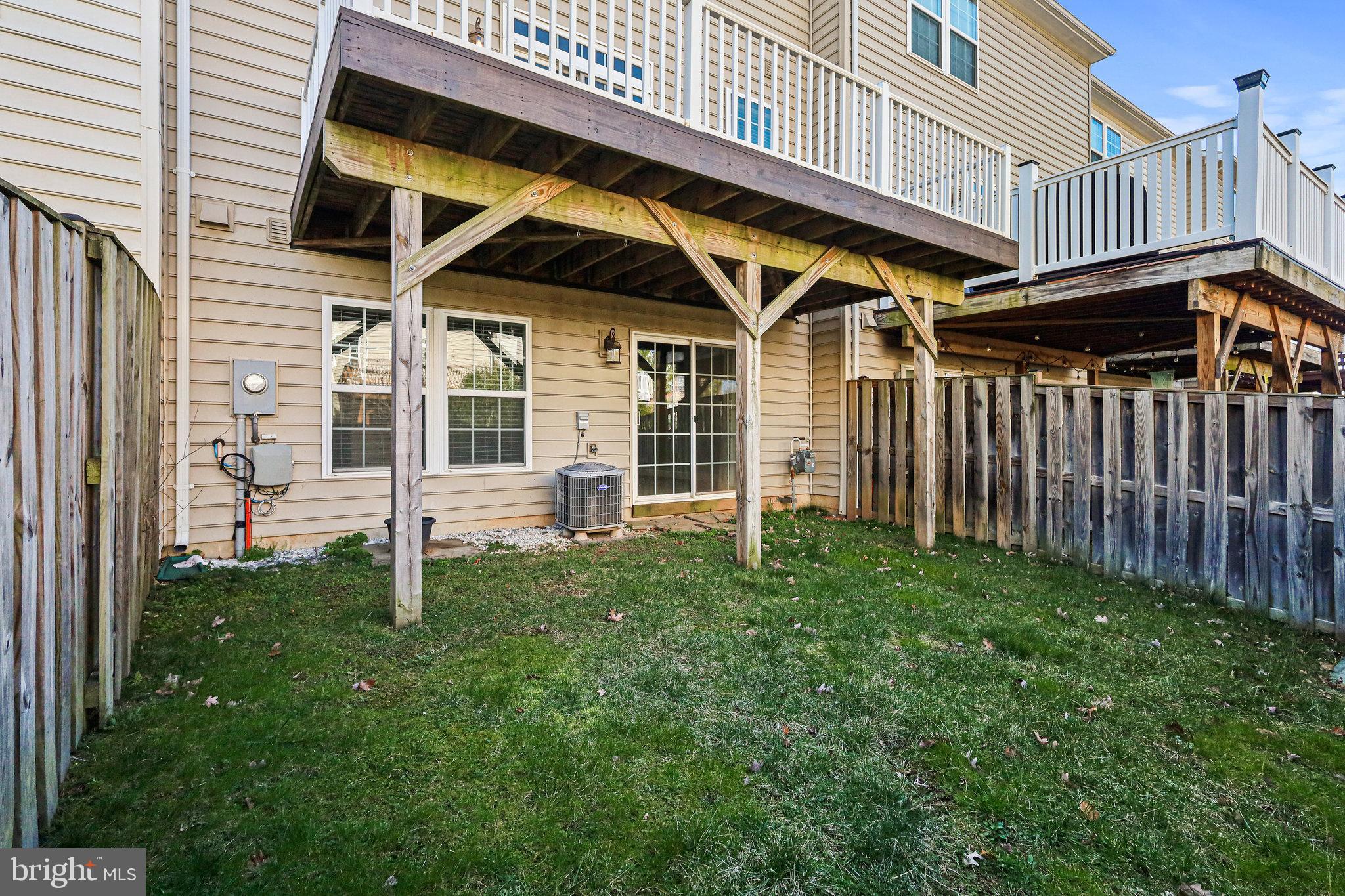 FOSTERS CREST - Residential Lease