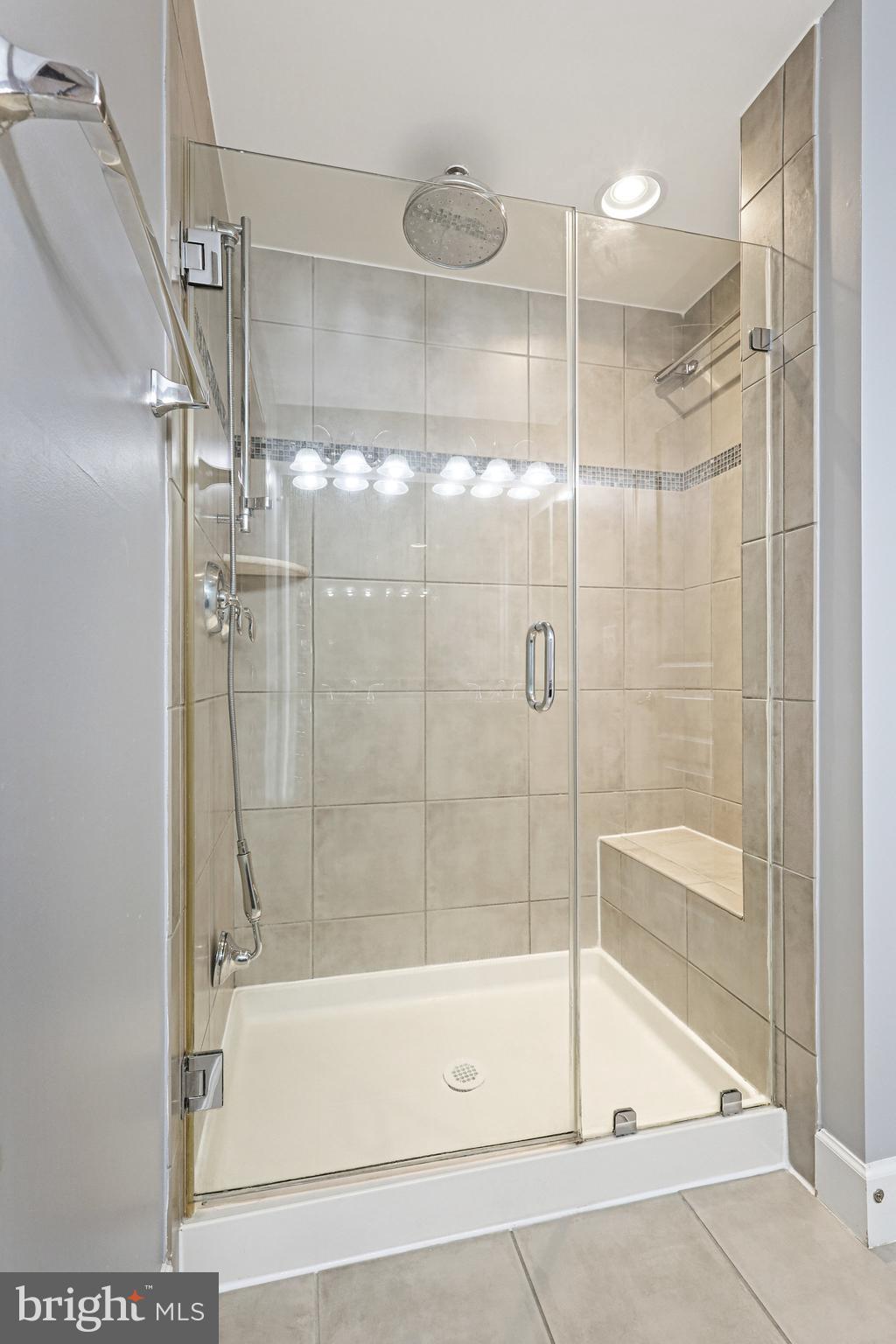 FOSTERS CREST - Residential Lease