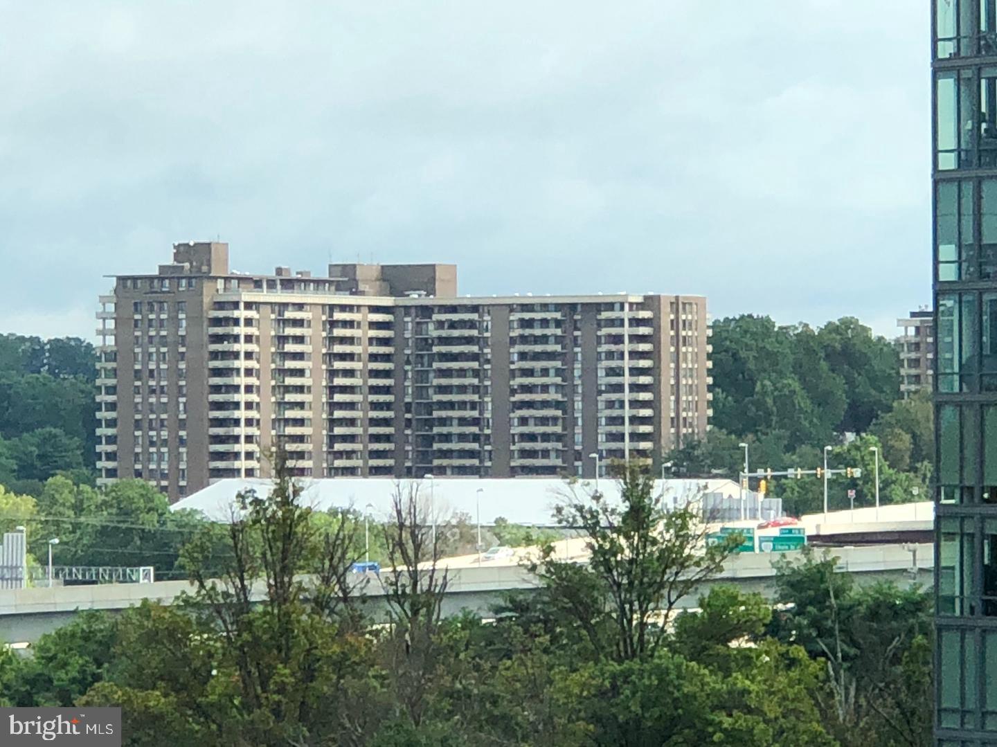 REGENCY AT MCLEAN - Residential Lease