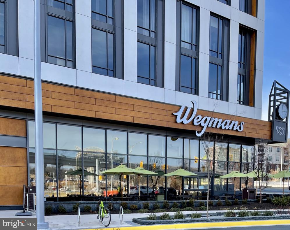 REGENCY AT MCLEAN - Residential Lease