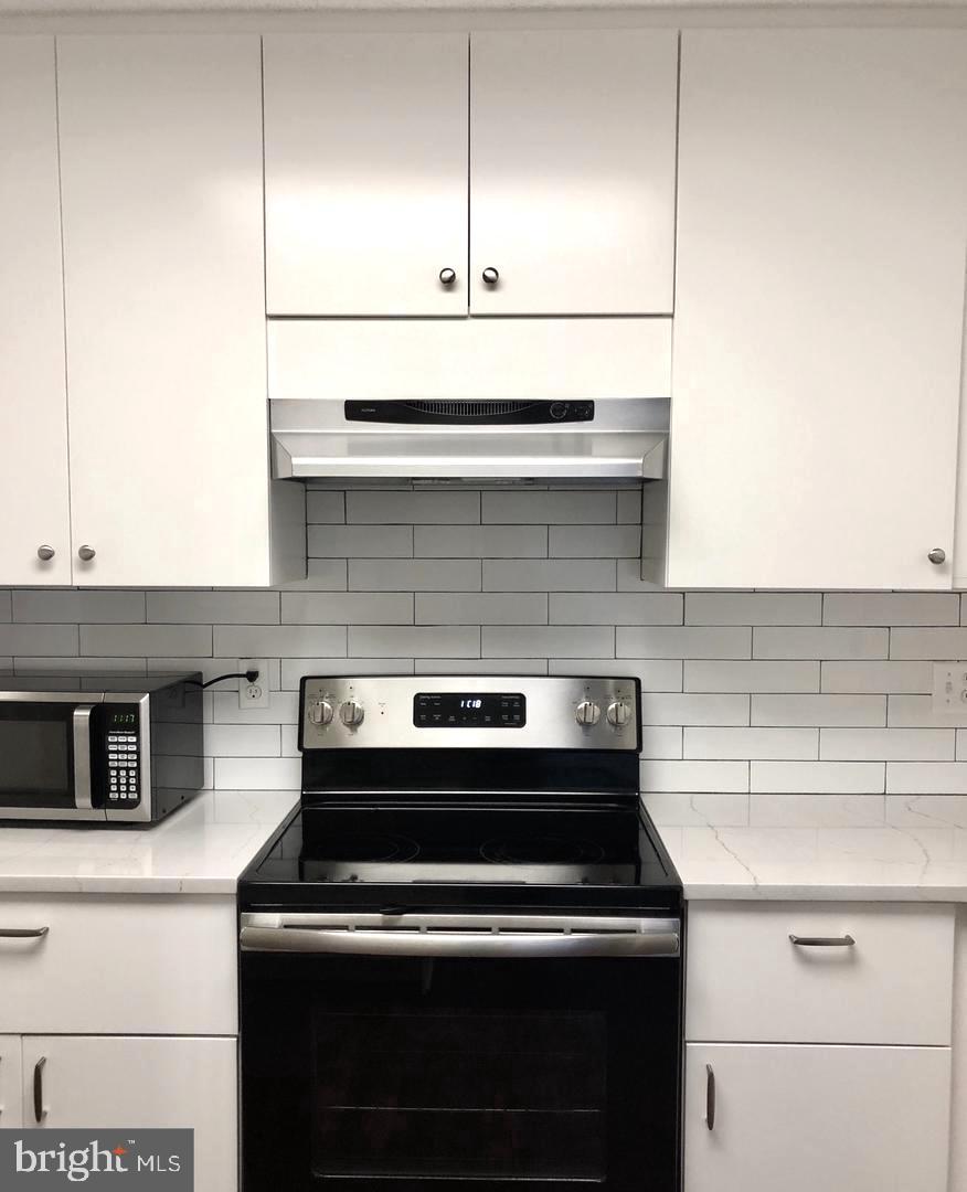 REGENCY AT MCLEAN - Residential Lease