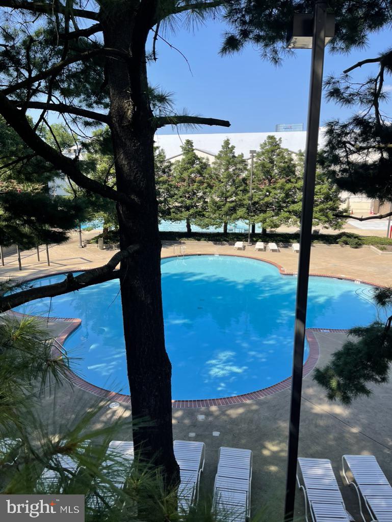 REGENCY AT MCLEAN - Residential Lease