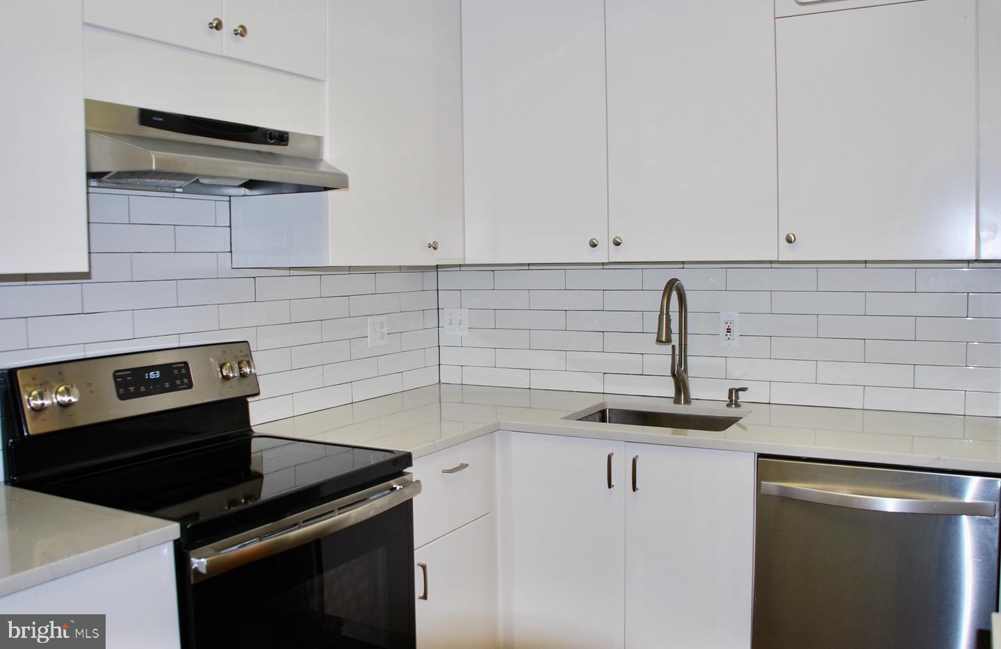 REGENCY AT MCLEAN - Residential Lease