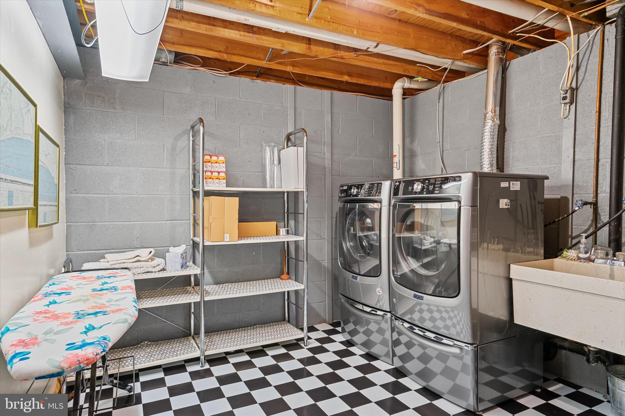 BONNIE BRAE - Residential