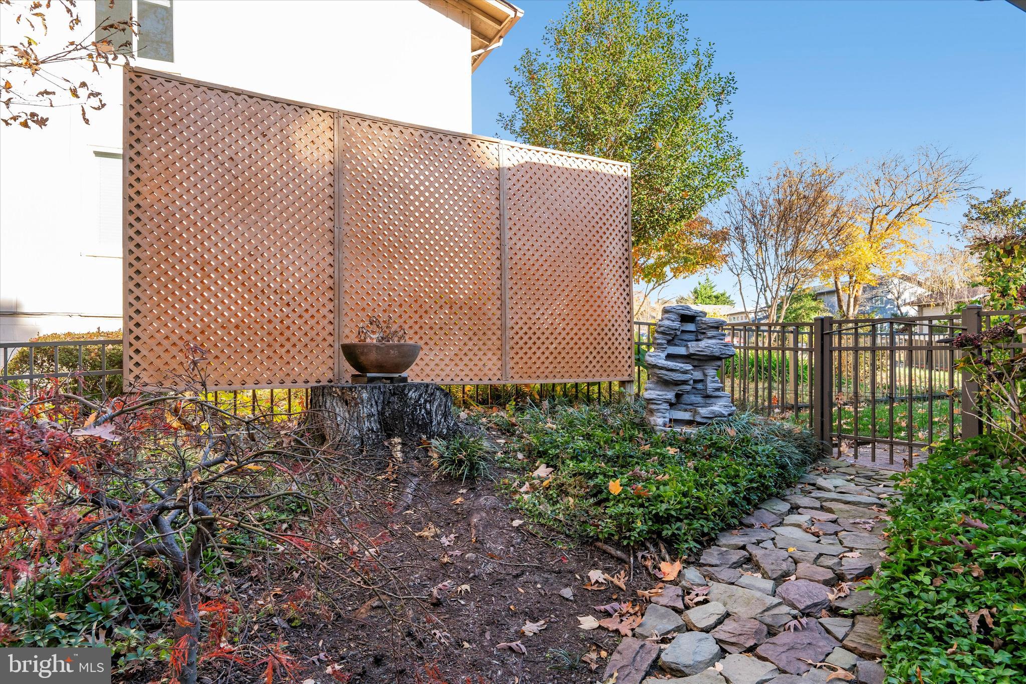 BONNIE BRAE - Residential