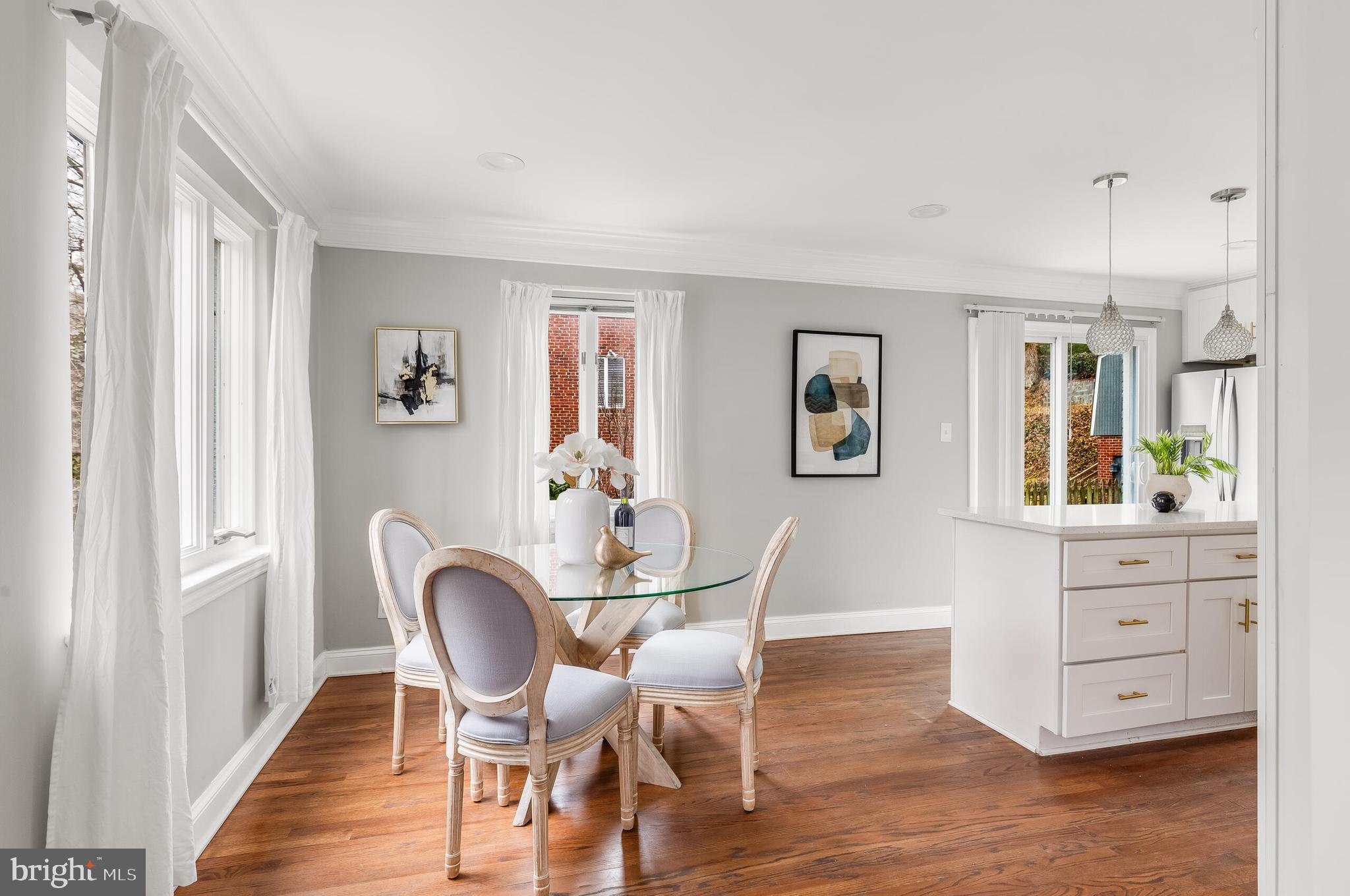 ARLINGTON RIDGE - Residential