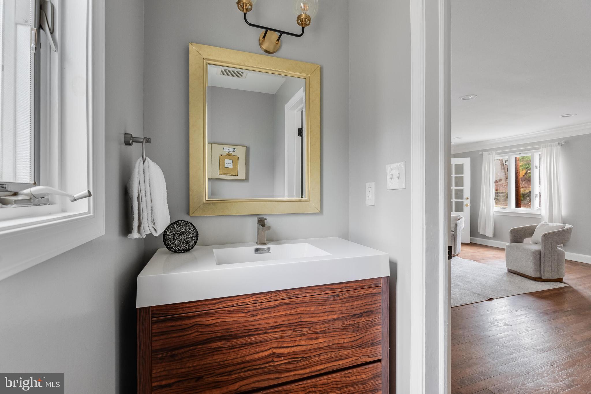 ARLINGTON RIDGE - Residential