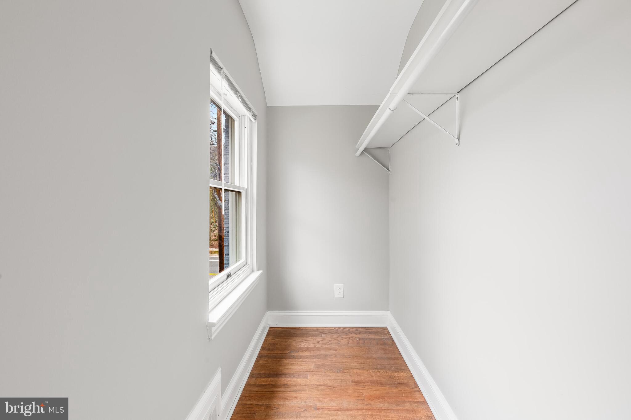 ARLINGTON RIDGE - Residential