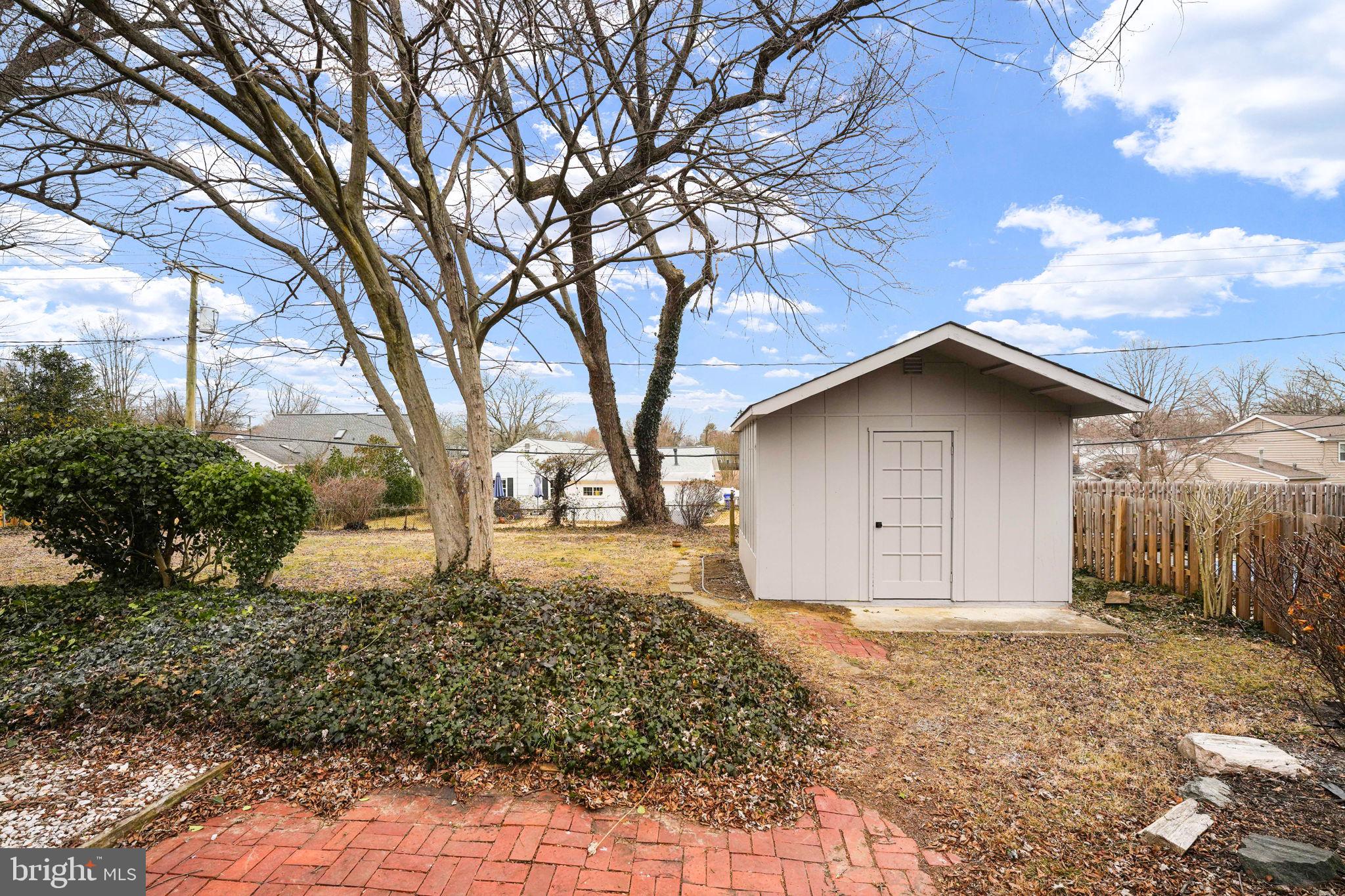 SOMERSET AT BELAIR - Residential