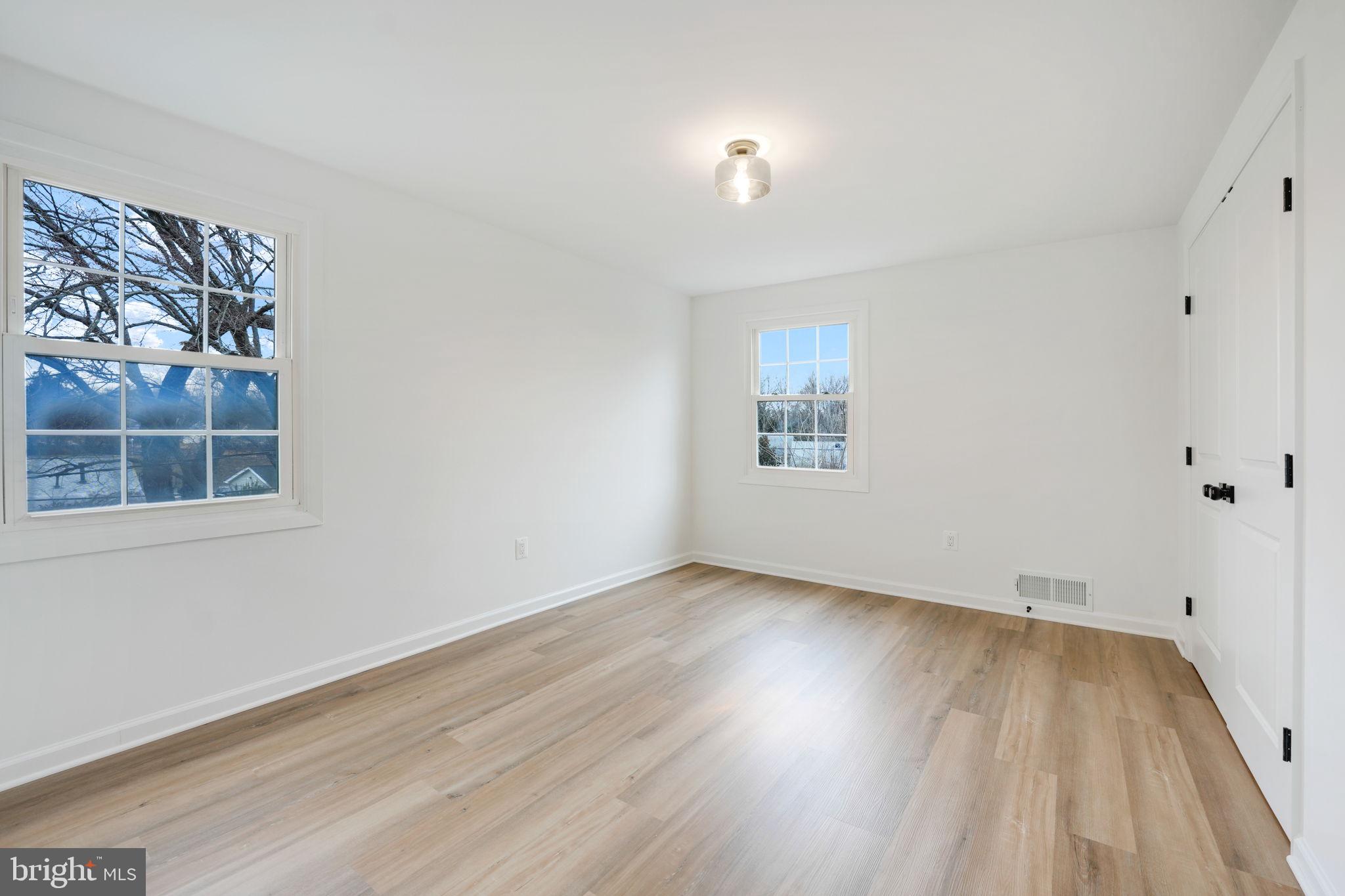 SOMERSET AT BELAIR - Residential