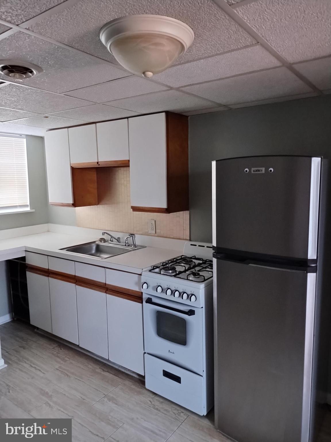 BELLA VISTA - Residential Lease