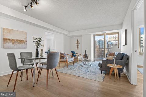 Photo of 7500 Woodmont Avenue #S816, BETHESDA, MD 20814 (MLS # MDMC2162876)