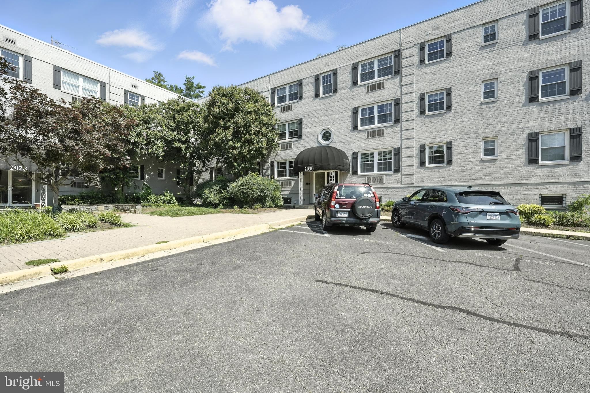 VERMONT GARDENS - Residential