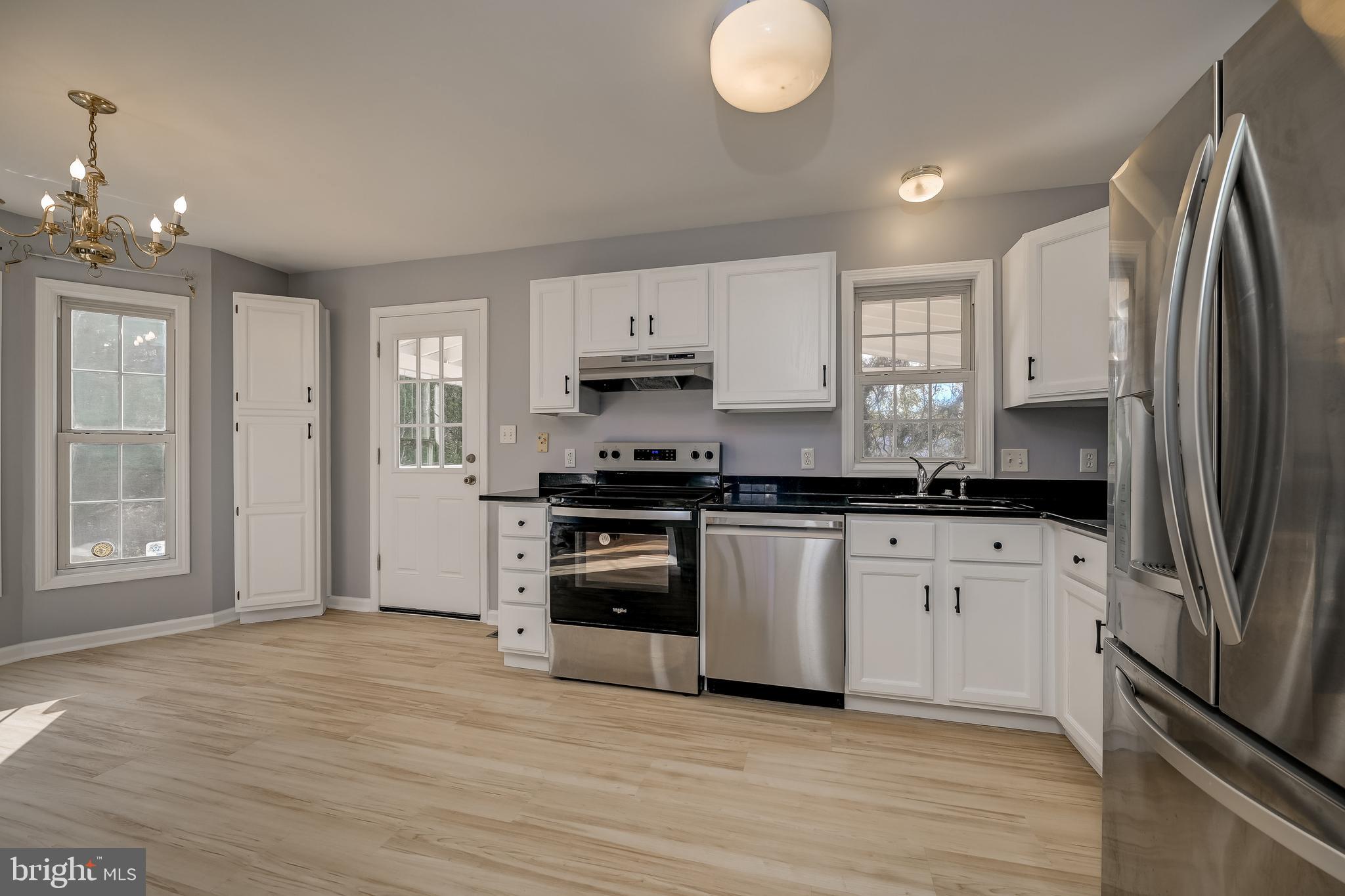 GLEN COURT - Residential