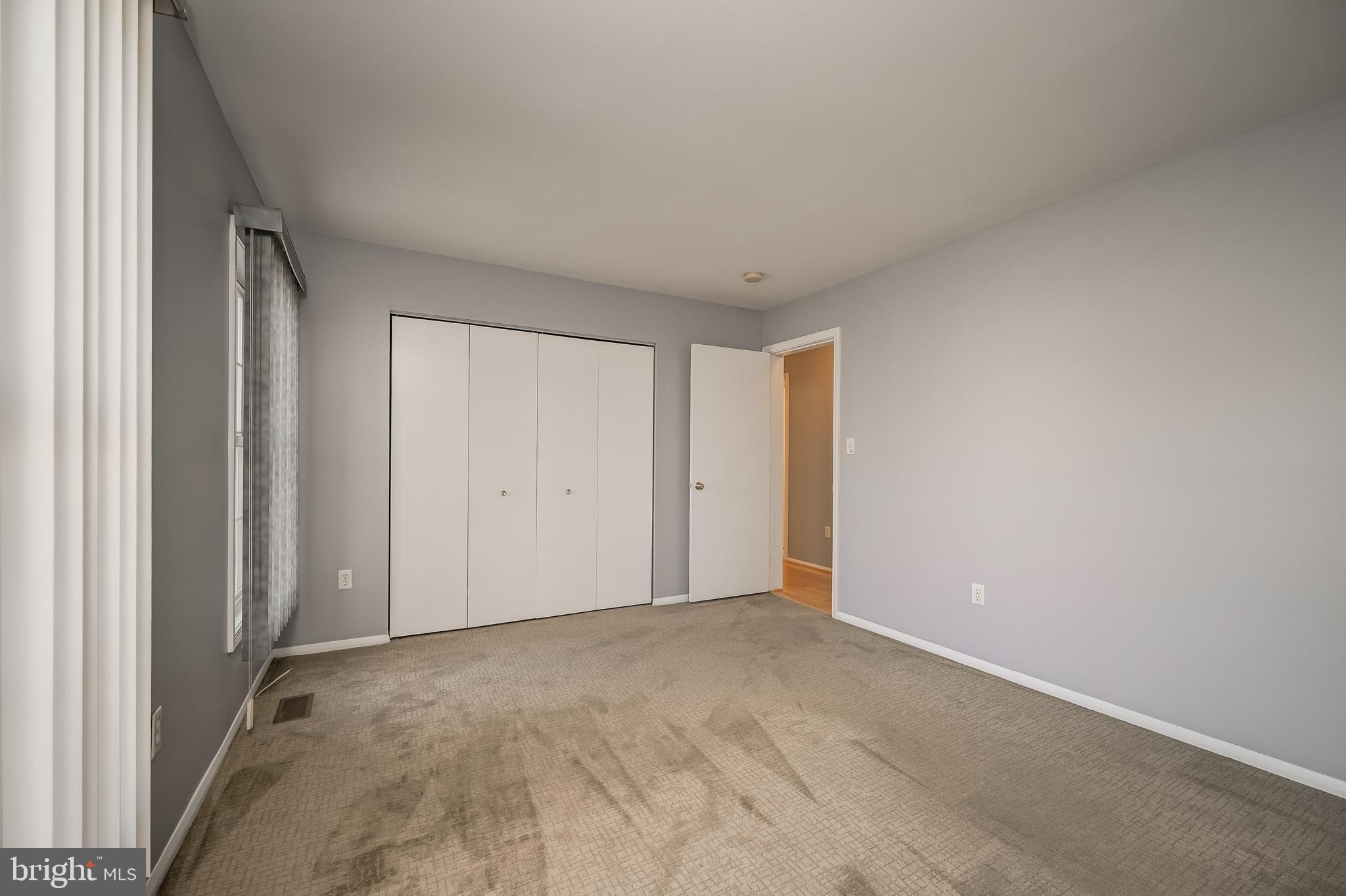 GLEN COURT - Residential