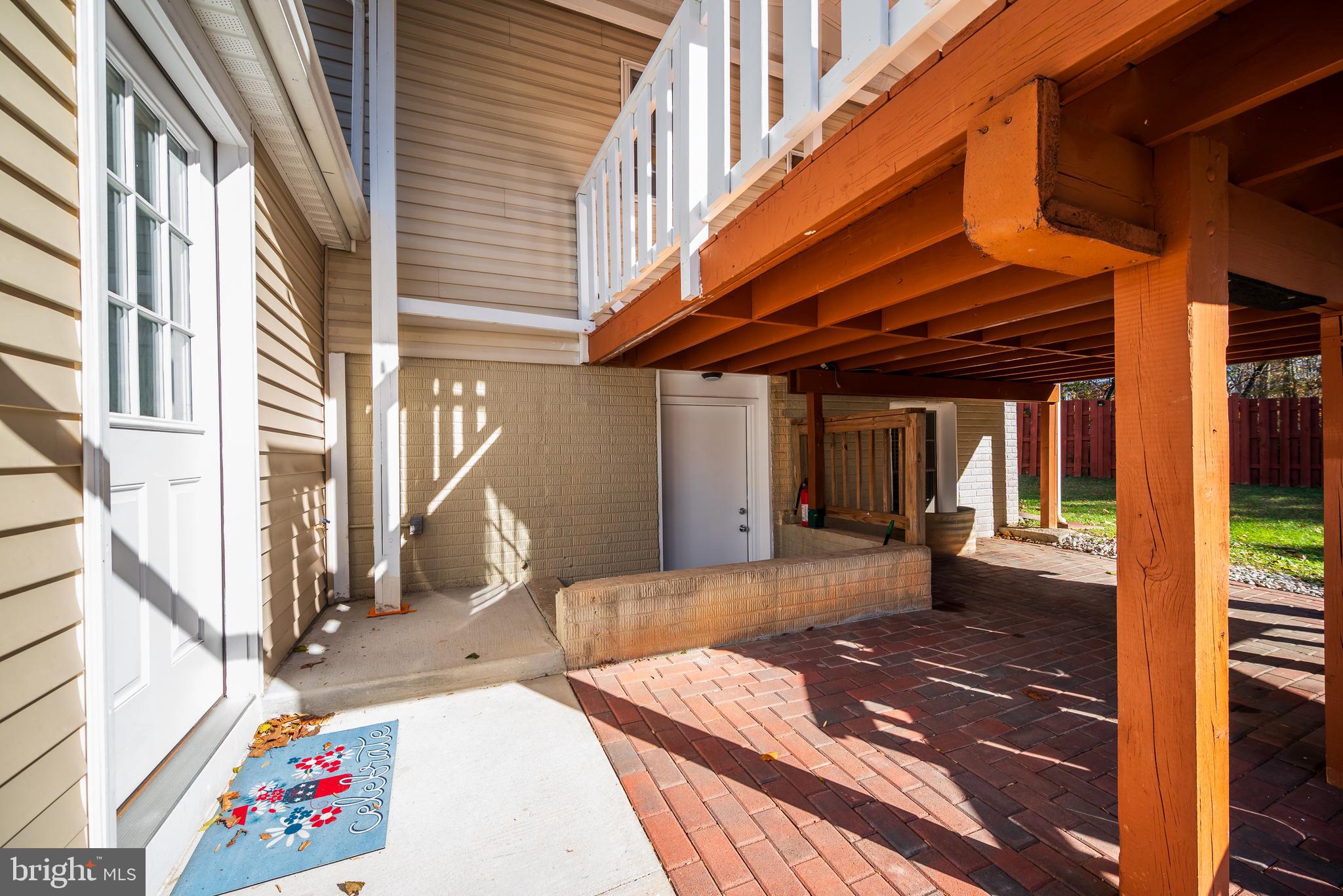 GLEN COURT - Residential