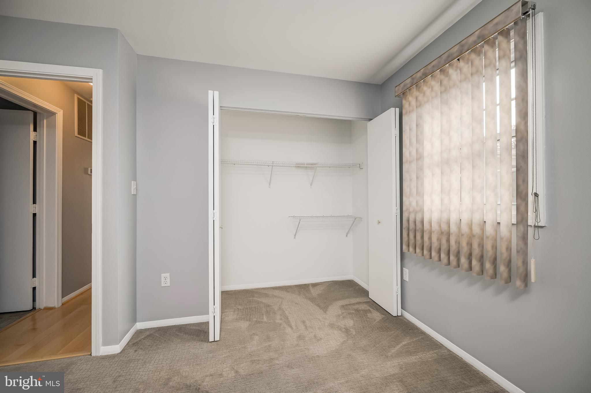 GLEN COURT - Residential