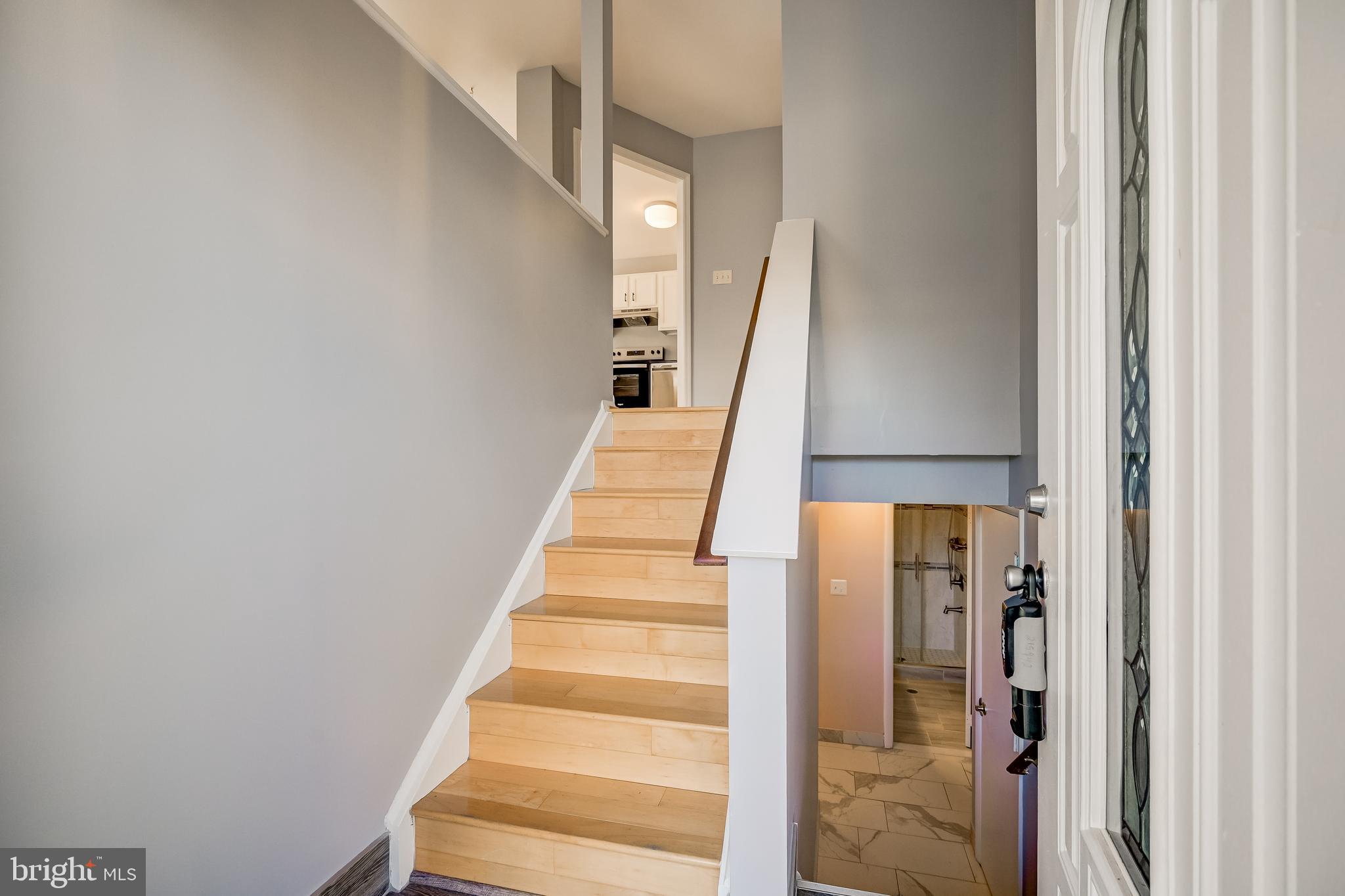 GLEN COURT - Residential