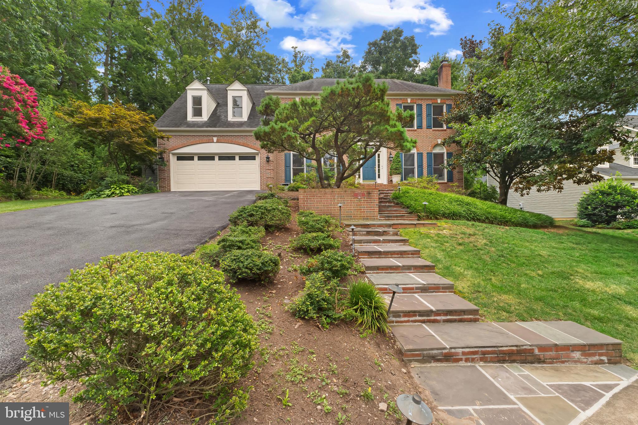 1201 ESSEX MANOR COURT