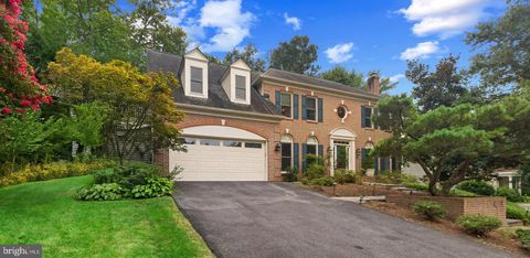 1201 ESSEX MANOR COURT ALEXANDRIA VA 22308