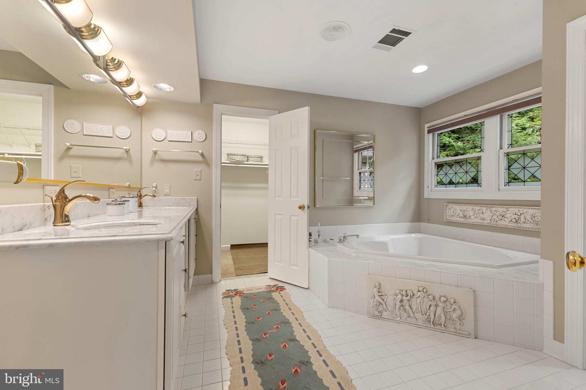 FENWICK ESTATES - Residential