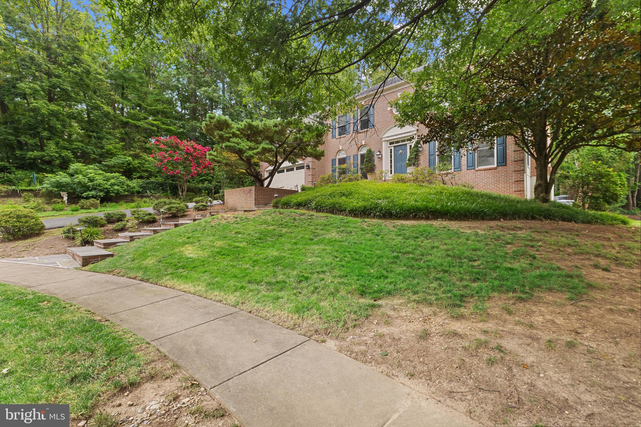 1201 ESSEX MANOR COURT