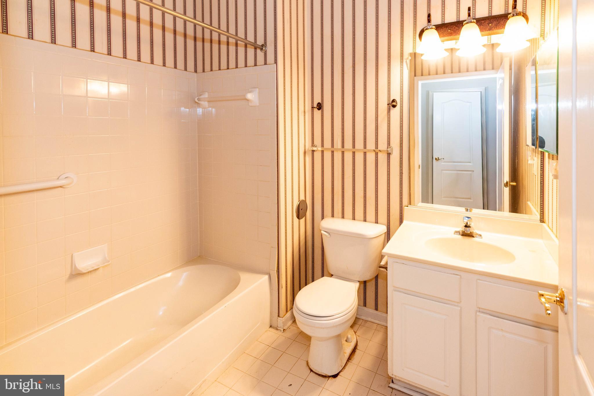 THE VILLAGE AT COLLINGTON - Residential