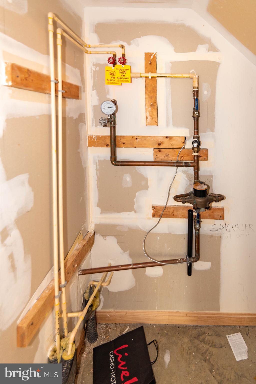 THE VILLAGE AT COLLINGTON - Residential