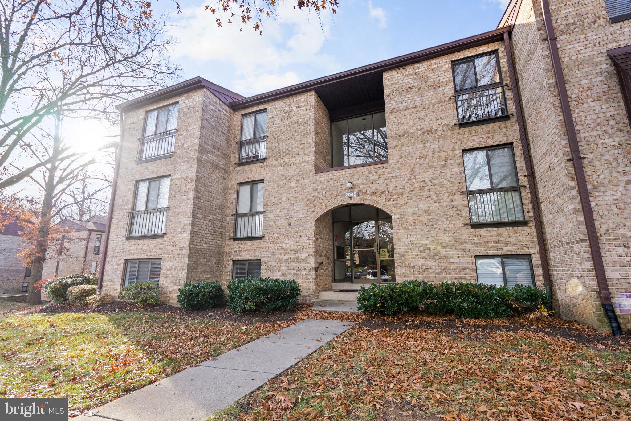 SOUTHGATE - Residential Lease