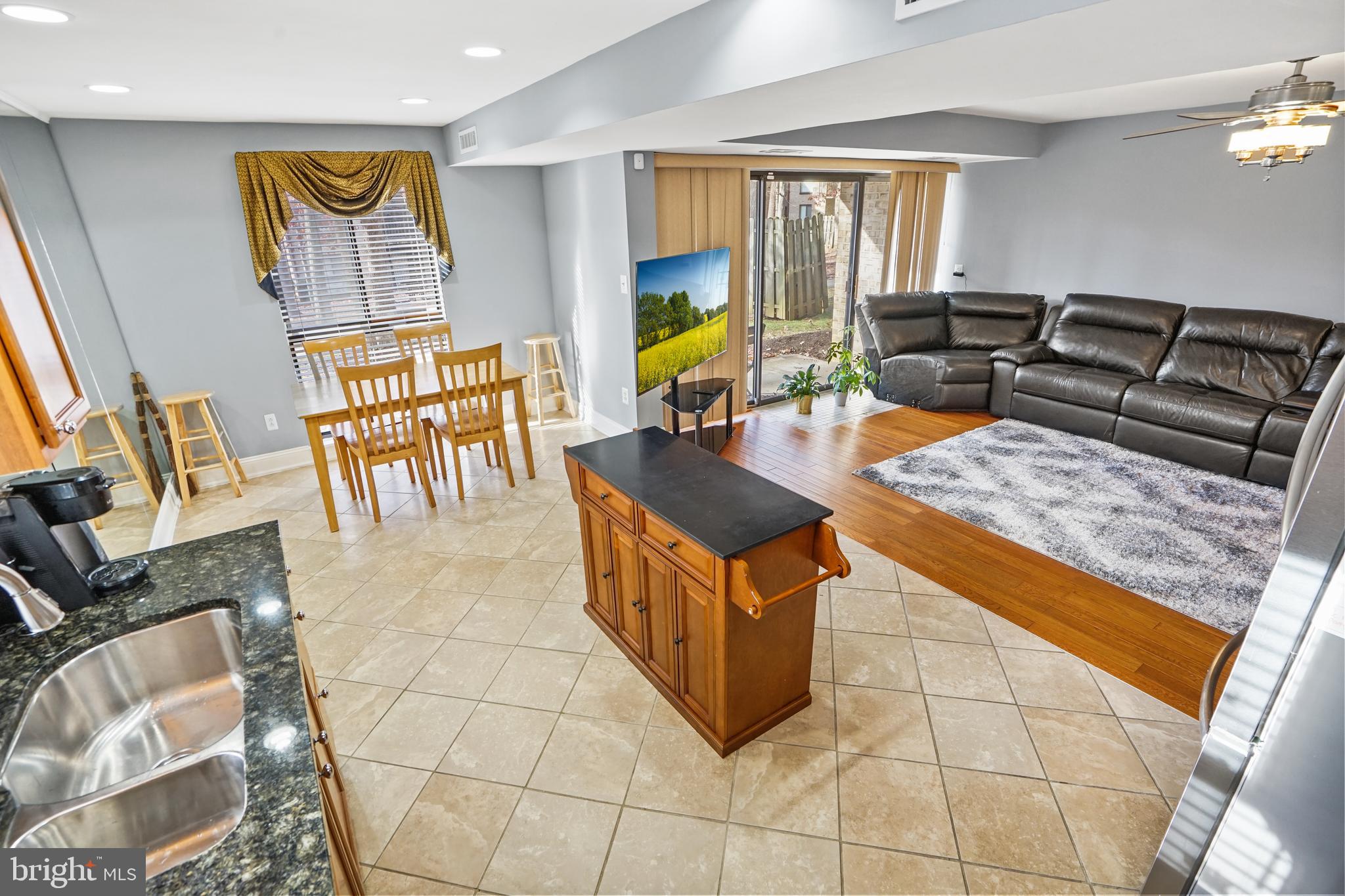 SOUTHGATE - Residential Lease