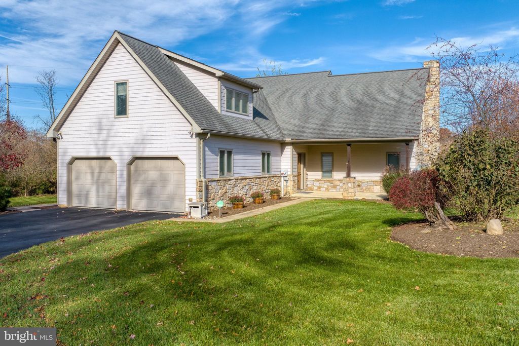 Photo of 1399 Prospect Road, Columbia, PA 17512 (MLS # PALA2055490)