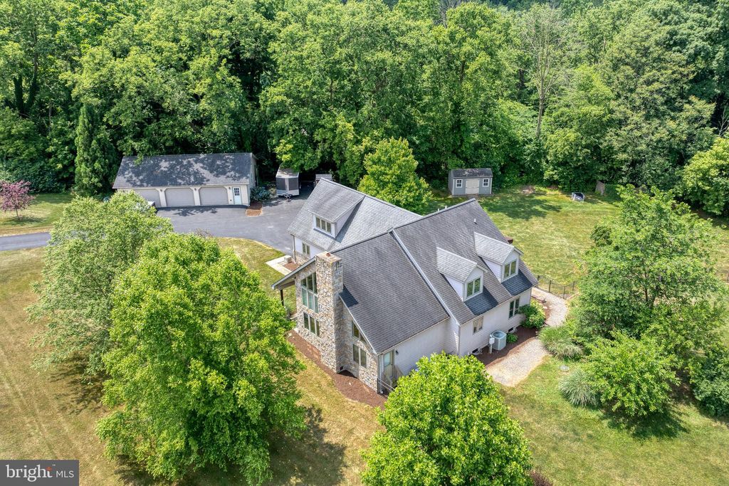 Photo of 1399 Prospect Road, Columbia, PA 17512 (MLS # PALA2055490)