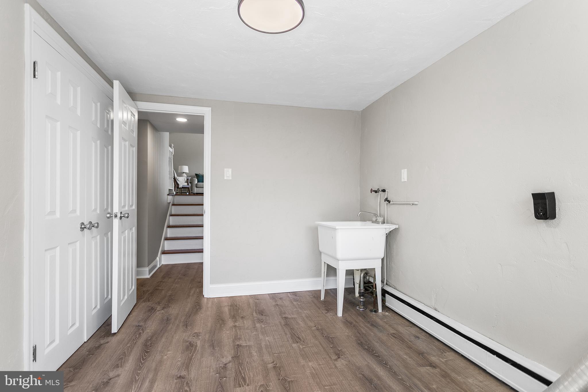 MARILYN PARK - Residential