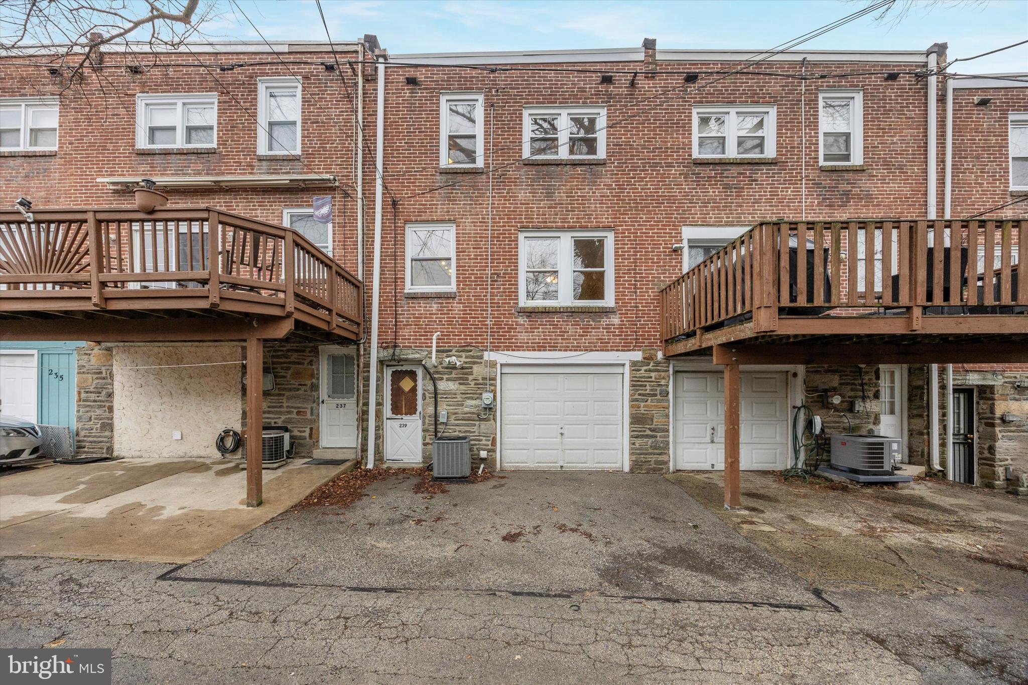 KIRKLAND - Residential Lease